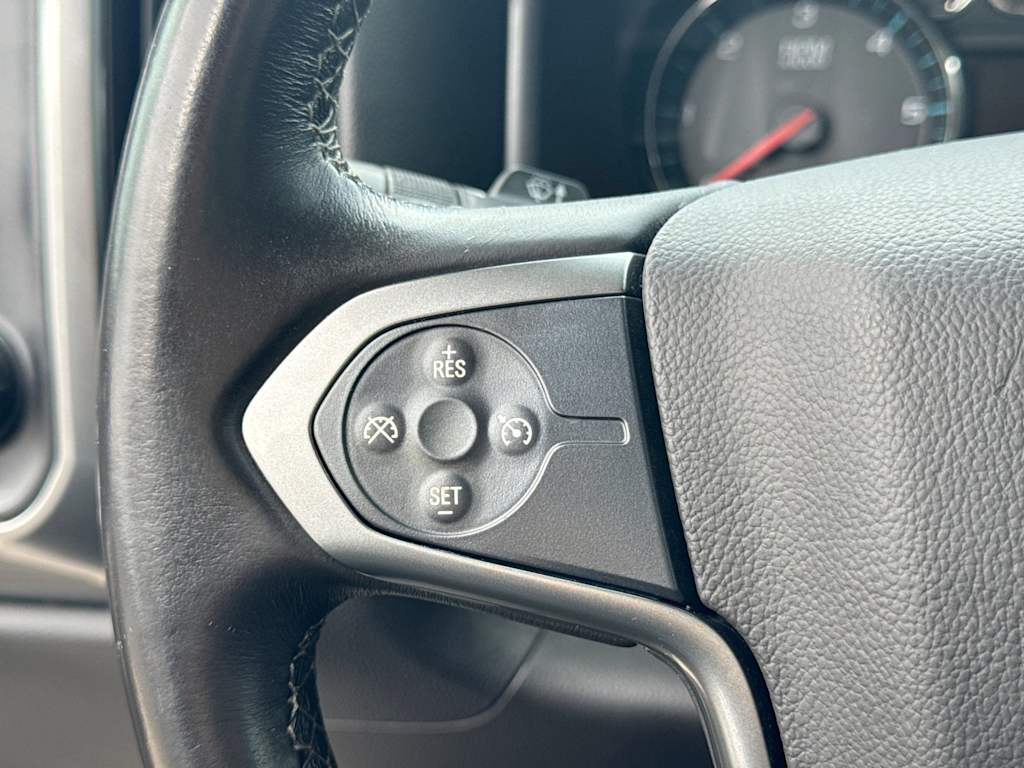 Thumbnail: 2015 Chevrolet Silverado 1500 - 26