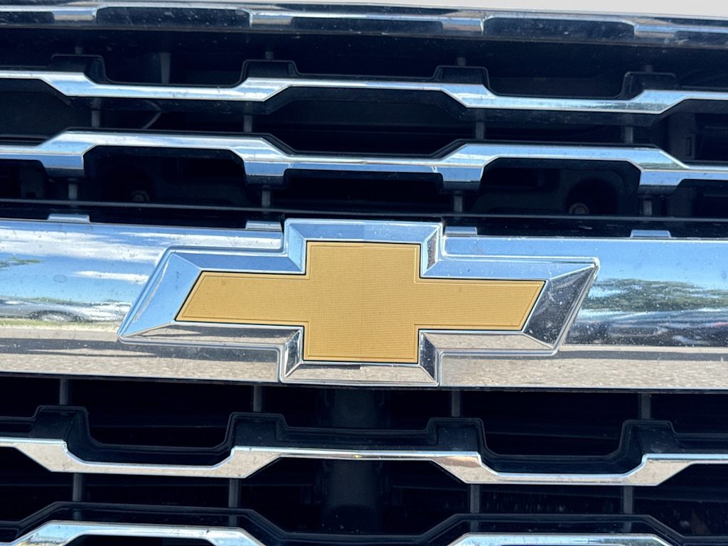Thumbnail: 2017 Chevrolet Silverado 1500 - 17