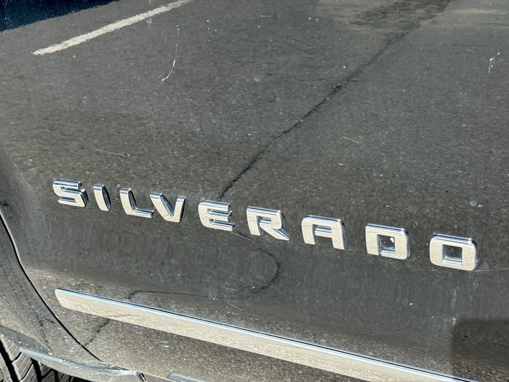 Thumbnail: 2017 Chevrolet Silverado 1500 - 18