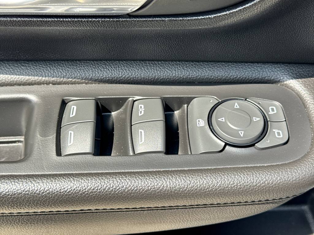 Thumbnail: 2023 GMC Terrain - 25