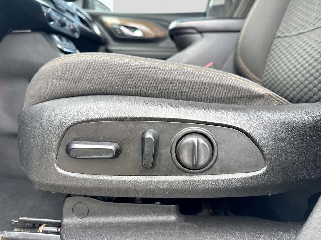 Thumbnail: 2019 GMC Terrain - 24
