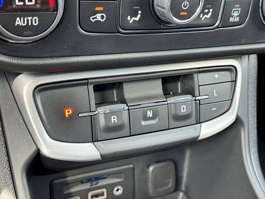 Thumbnail: 2022 GMC Terrain - 35
