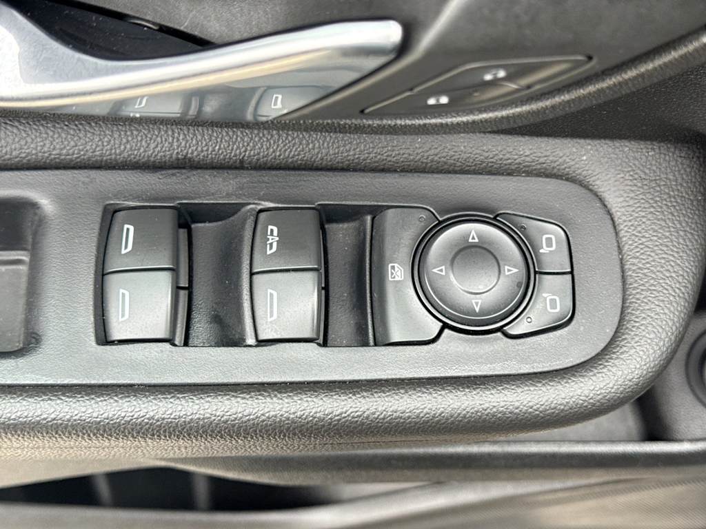 Thumbnail: 2020 GMC Terrain - 20