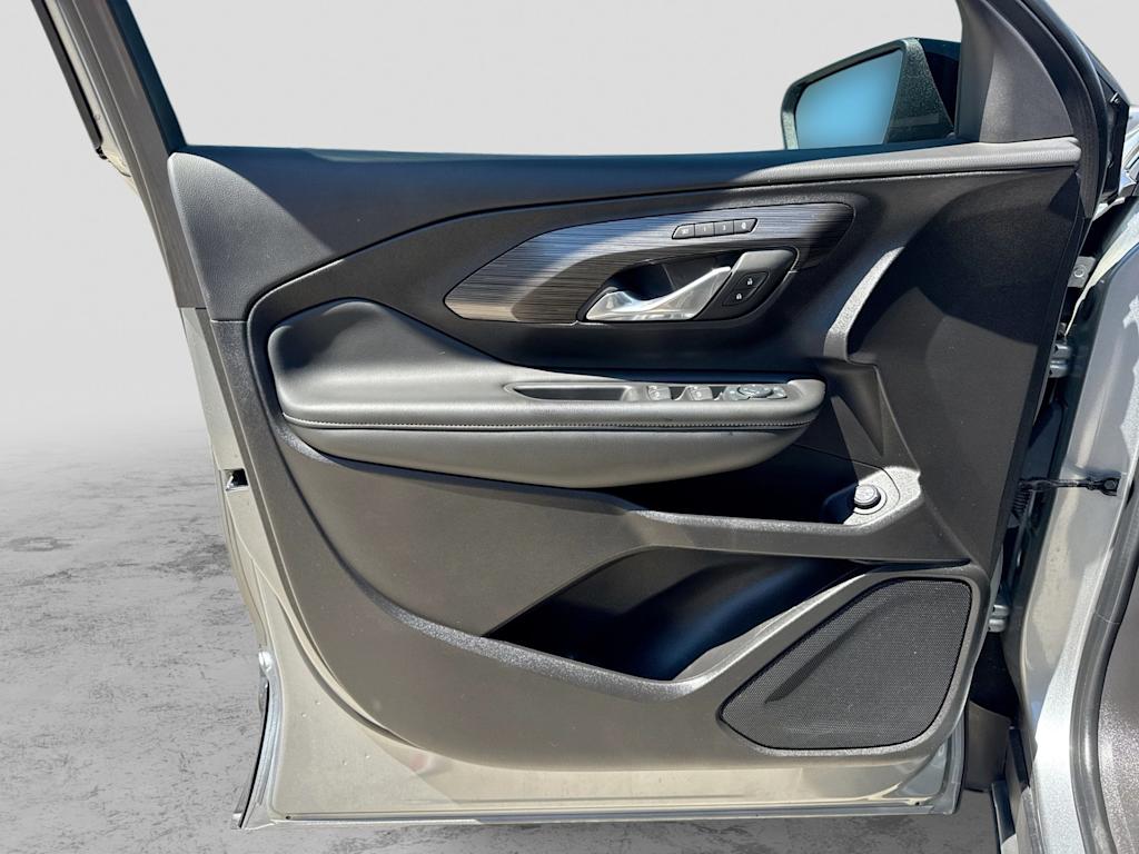 Thumbnail: 2024 GMC Terrain - 32