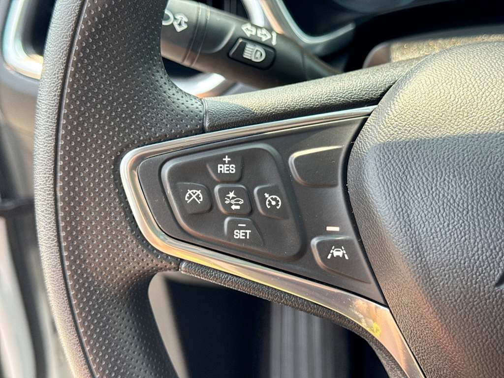 Thumbnail: 2020 Chevrolet Equinox - 27