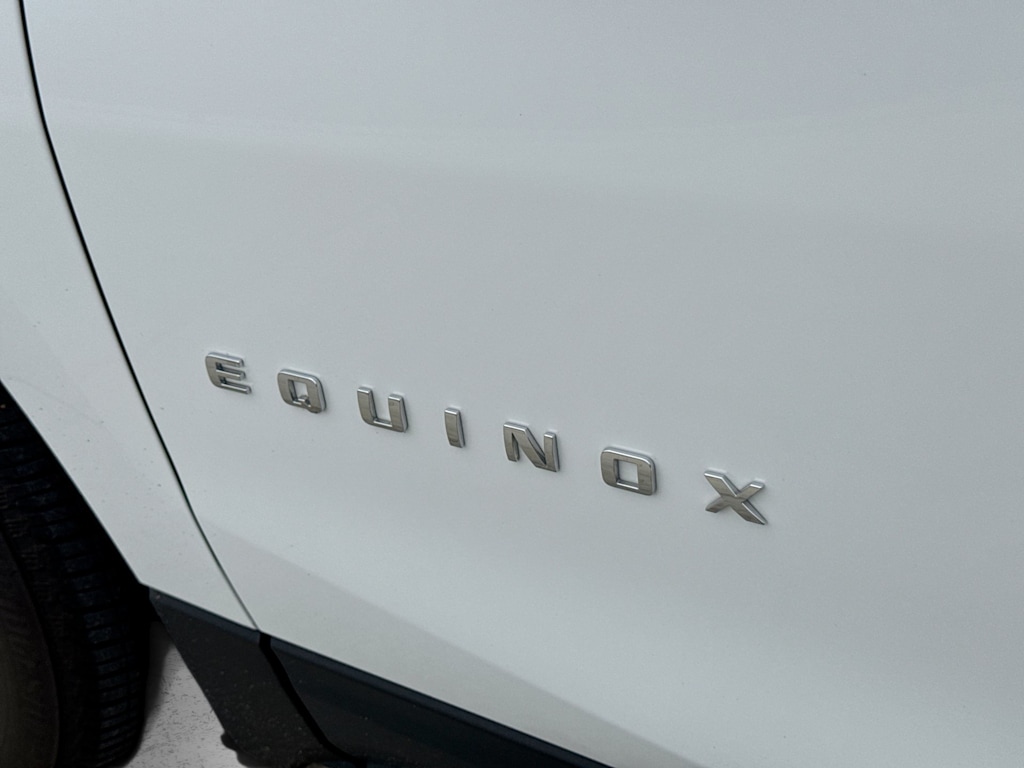 Thumbnail: 2023 Chevrolet Equinox - 24