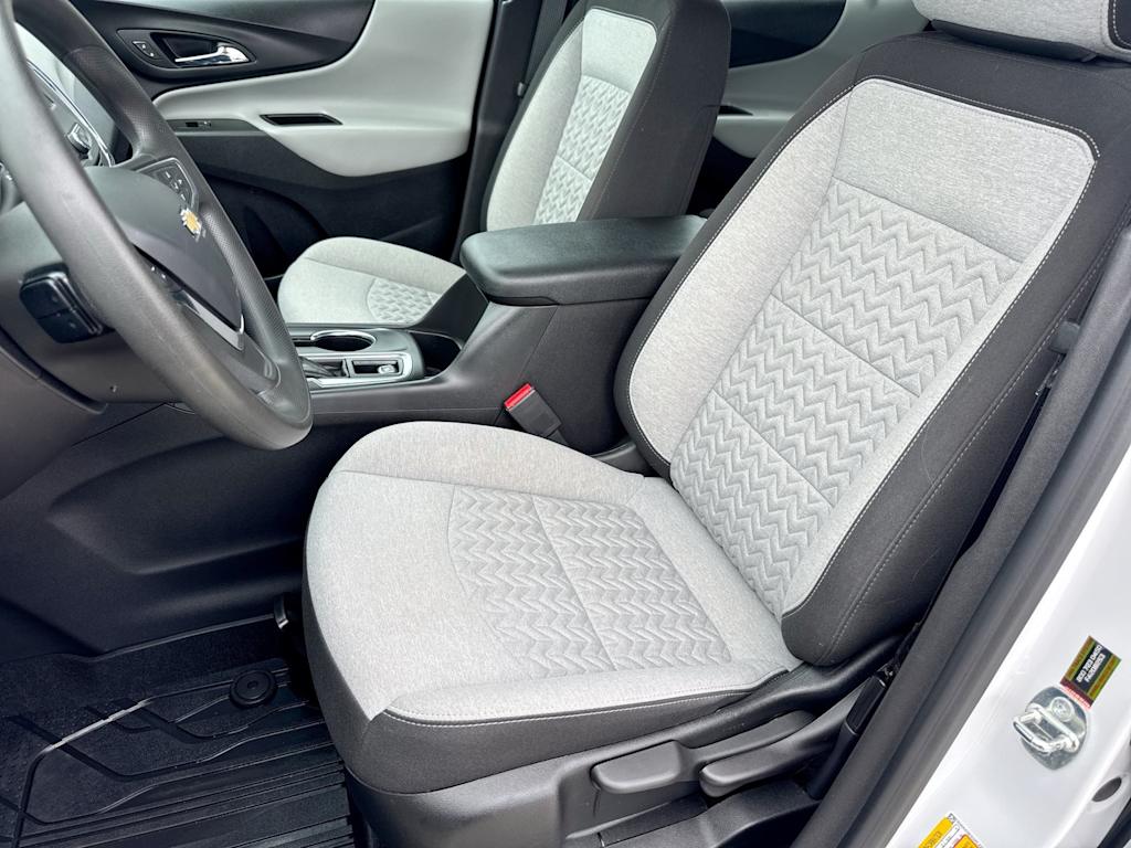 Thumbnail: 2023 Chevrolet Equinox - 10