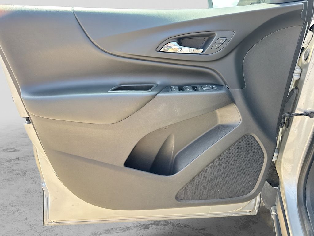 Thumbnail: 2019 Chevrolet Equinox - 33