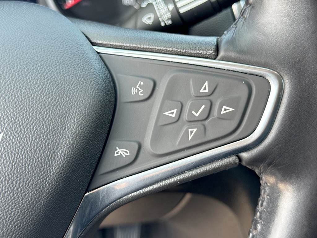 Thumbnail: 2019 Chevrolet Equinox - 28