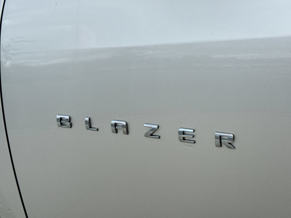 Thumbnail: 2020 Chevrolet Blazer - 23