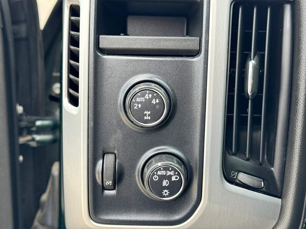 Thumbnail: 2015 GMC Sierra 1500 - 29