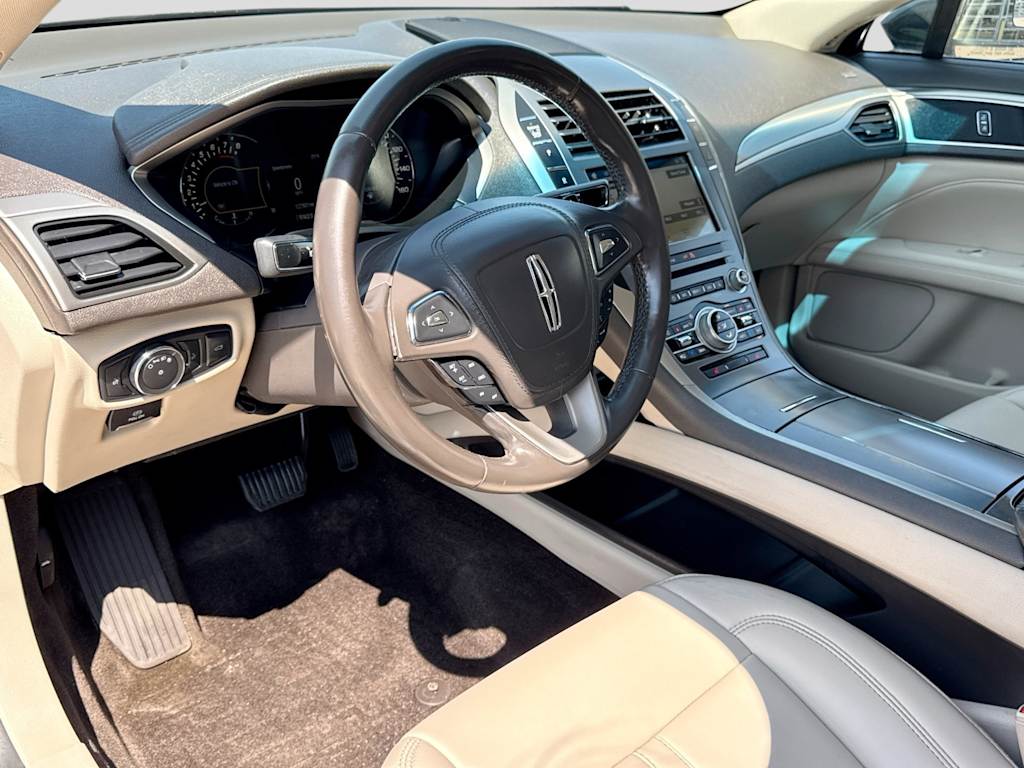 Thumbnail: 2017 Lincoln MKZ - 2