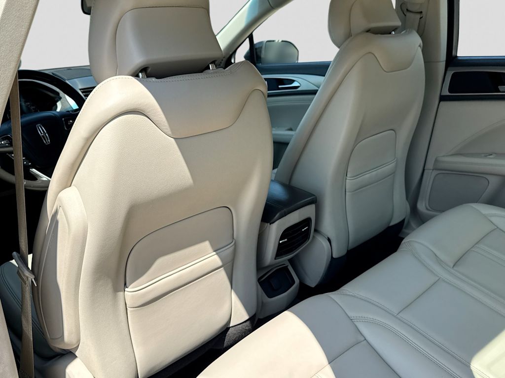 Thumbnail: 2017 Lincoln MKZ - 10