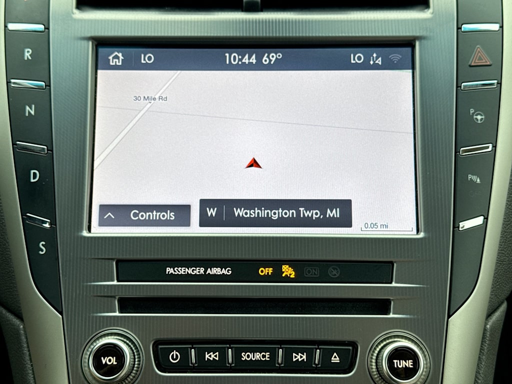 Thumbnail: 2020 Lincoln MKZ - 33