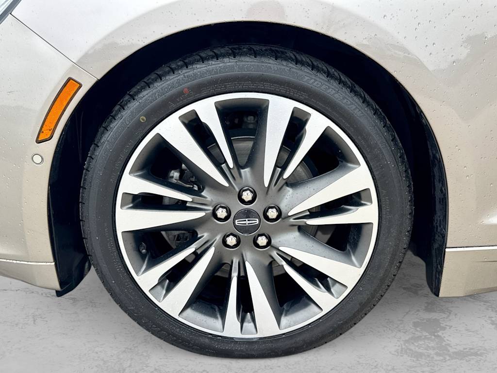 Thumbnail: 2020 Lincoln MKZ - 6