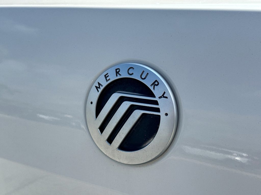 Thumbnail: 2010 Mercury Milan - 7