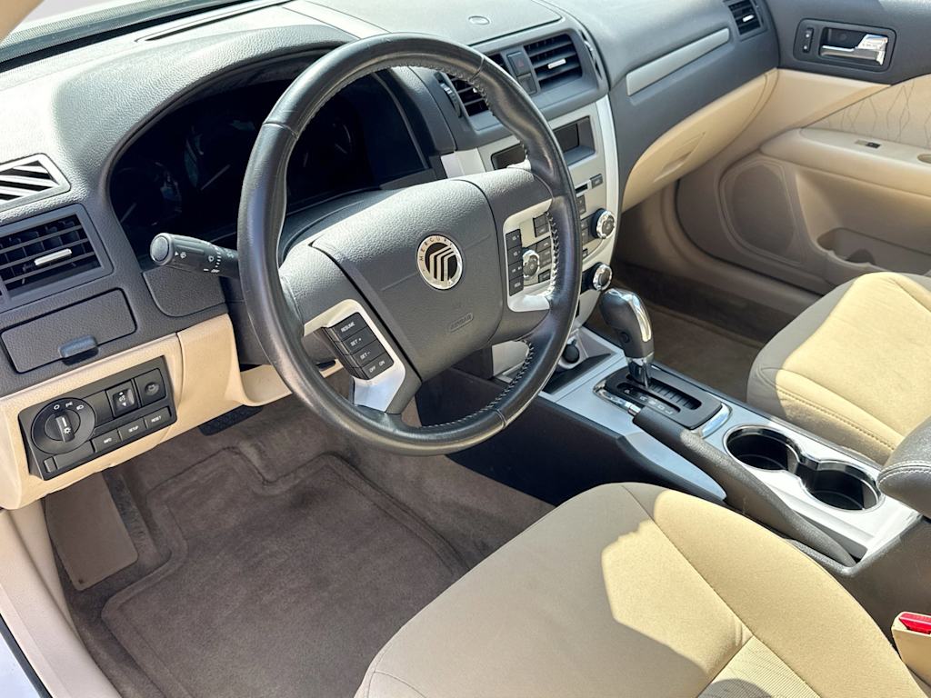 Thumbnail: 2010 Mercury Milan - 2