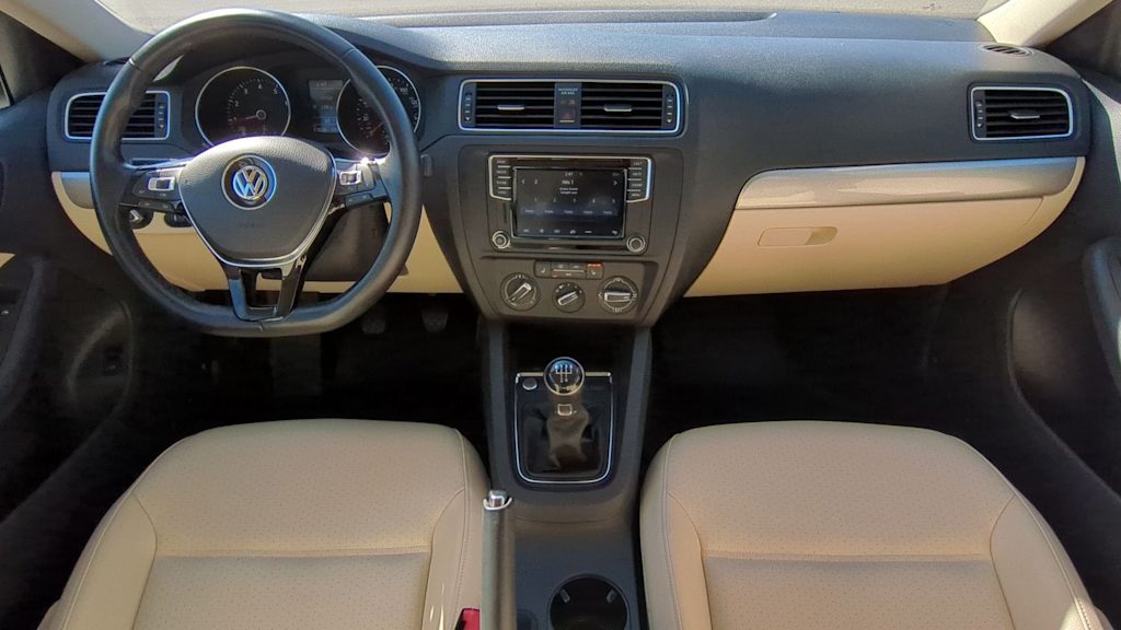 Thumbnail: 2017 Volkswagen Jetta - 2