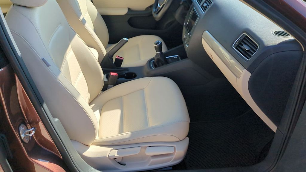 Thumbnail: 2017 Volkswagen Jetta - 26