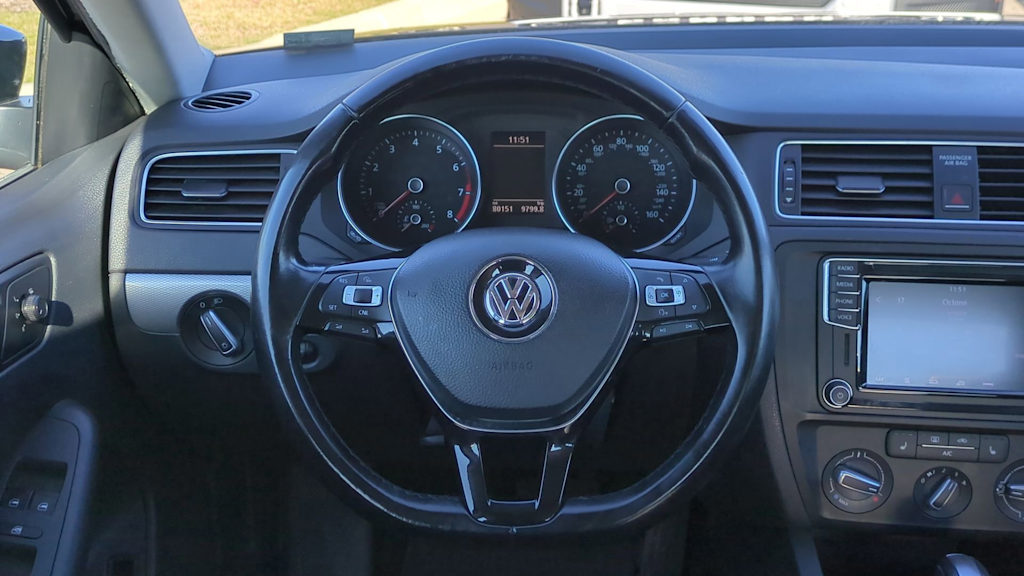 Thumbnail: 2018 Volkswagen Jetta - 10