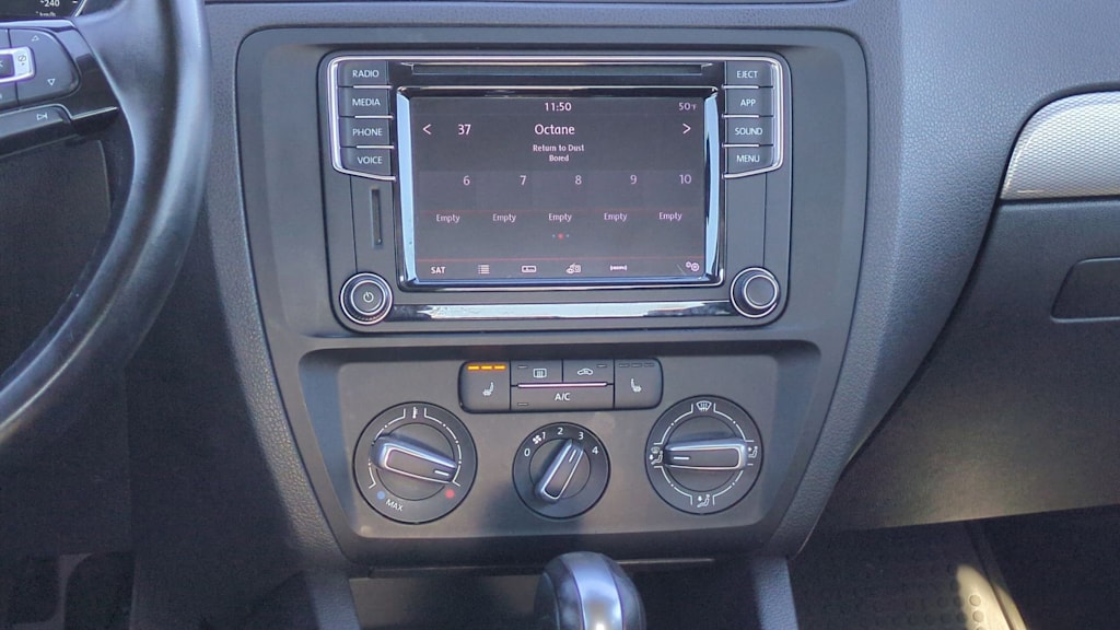 Thumbnail: 2018 Volkswagen Jetta - 14