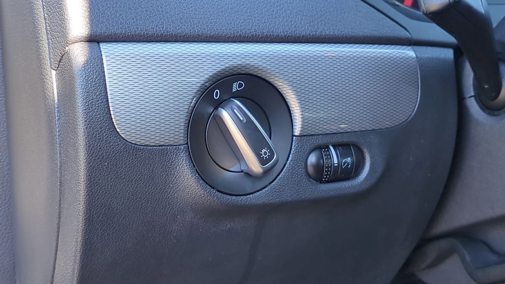 Thumbnail: 2018 Volkswagen Jetta - 22