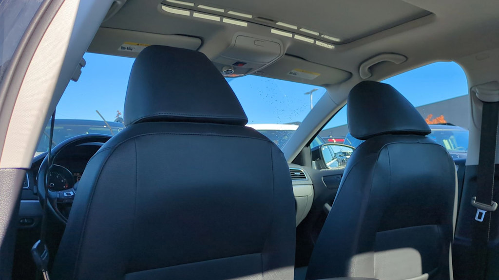 Thumbnail: 2018 Volkswagen Jetta - 12