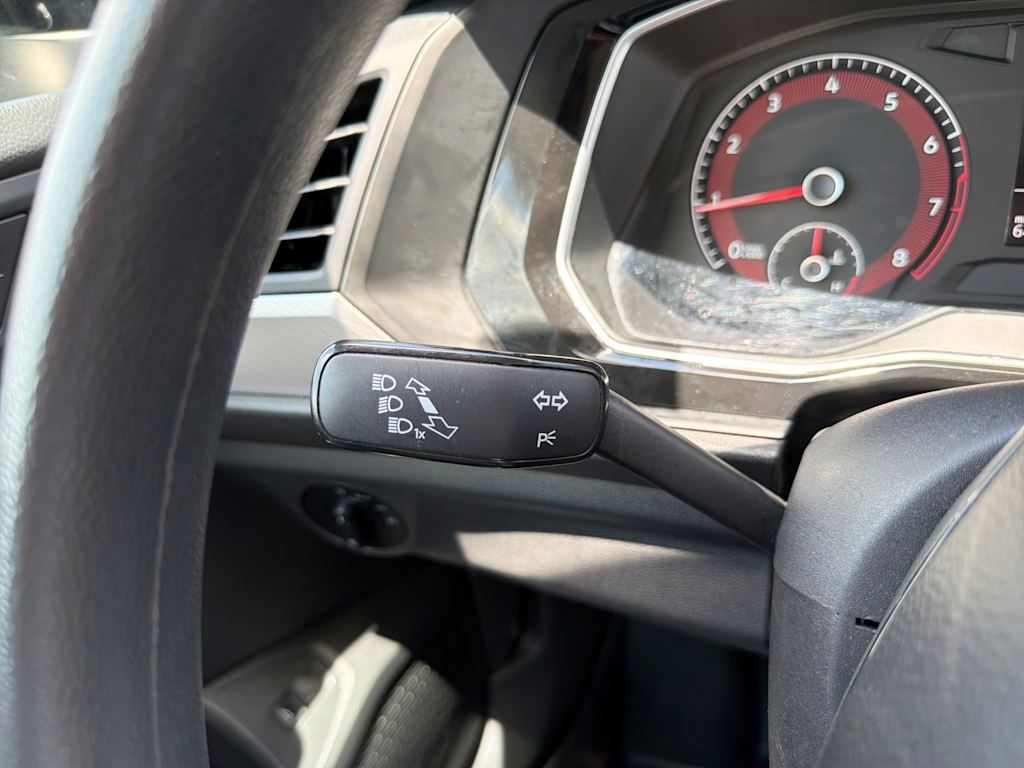 Thumbnail: 2019 Volkswagen Jetta - 31
