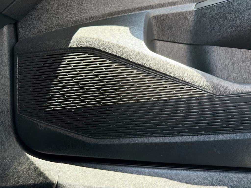 Thumbnail: 2019 Volkswagen Jetta - 34