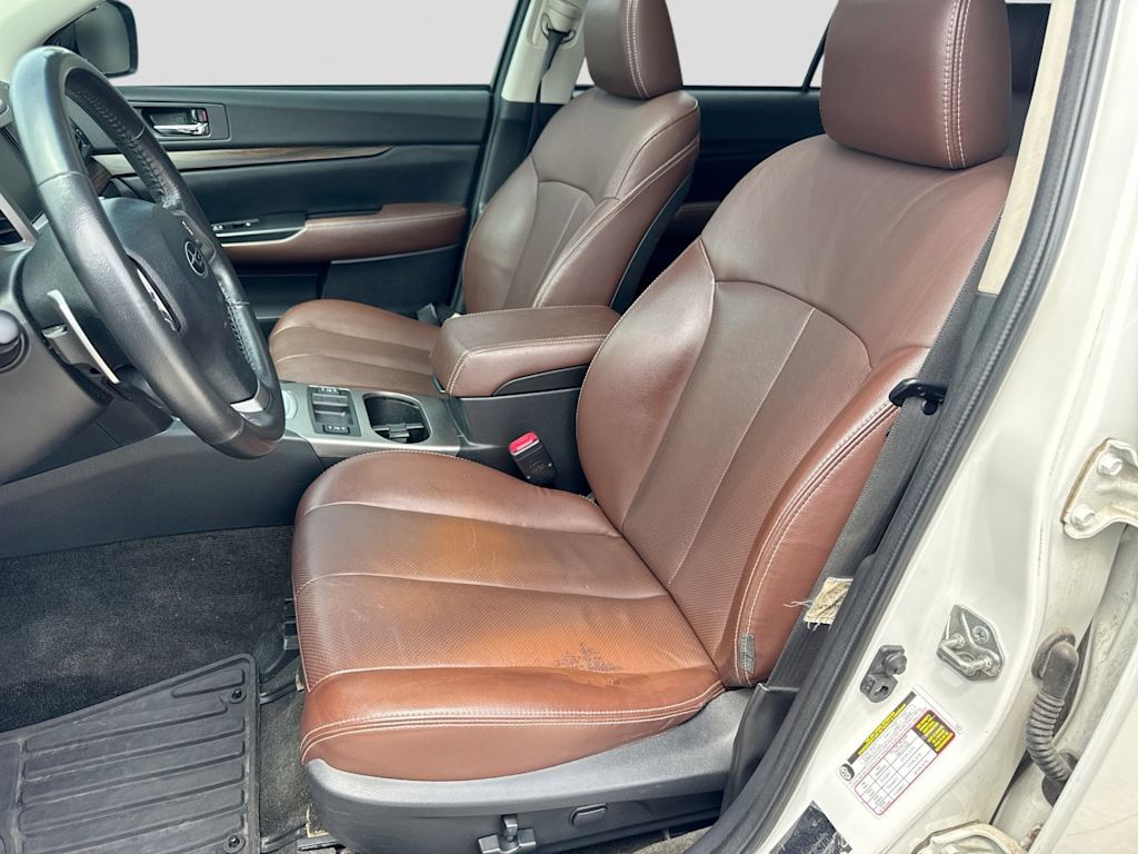 Thumbnail: 2013 Subaru Outback - 10