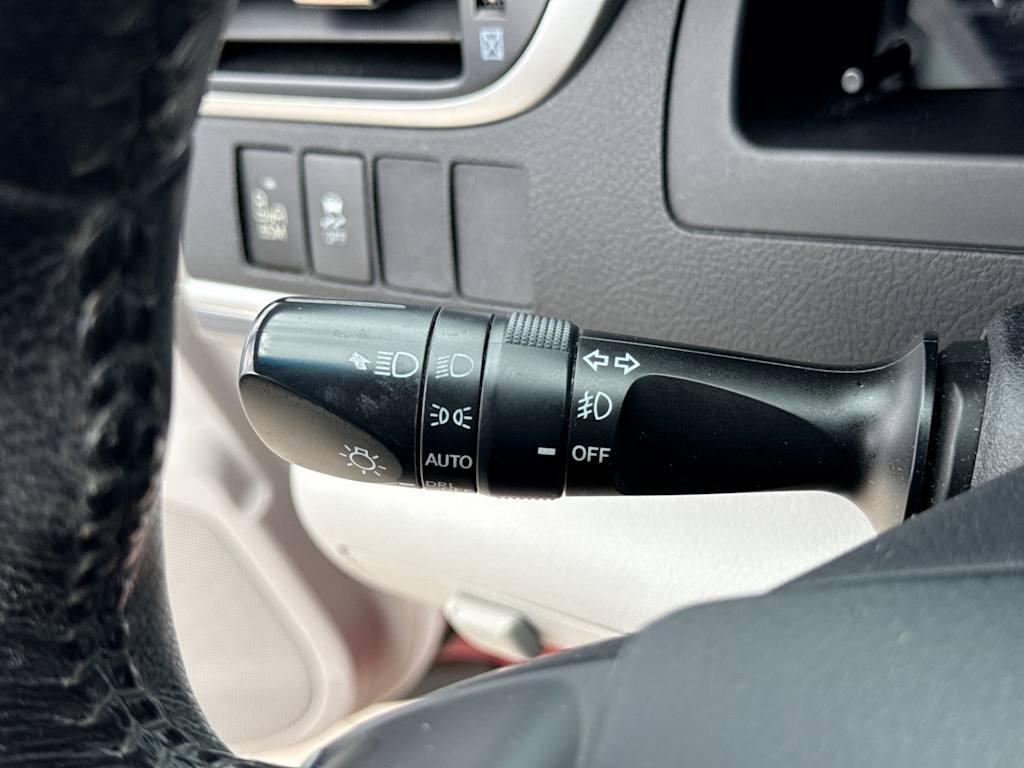 Thumbnail: 2012 Toyota Camry - 30