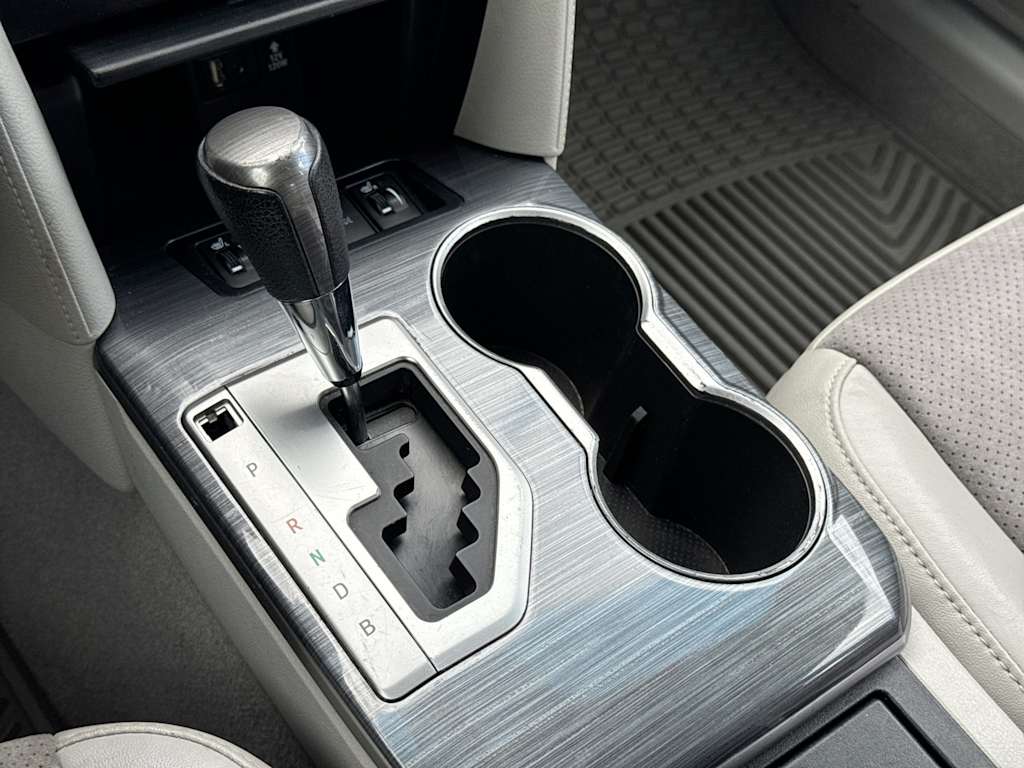 Thumbnail: 2012 Toyota Camry - 35