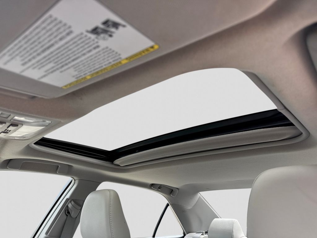 Thumbnail: 2012 Toyota Camry - 25