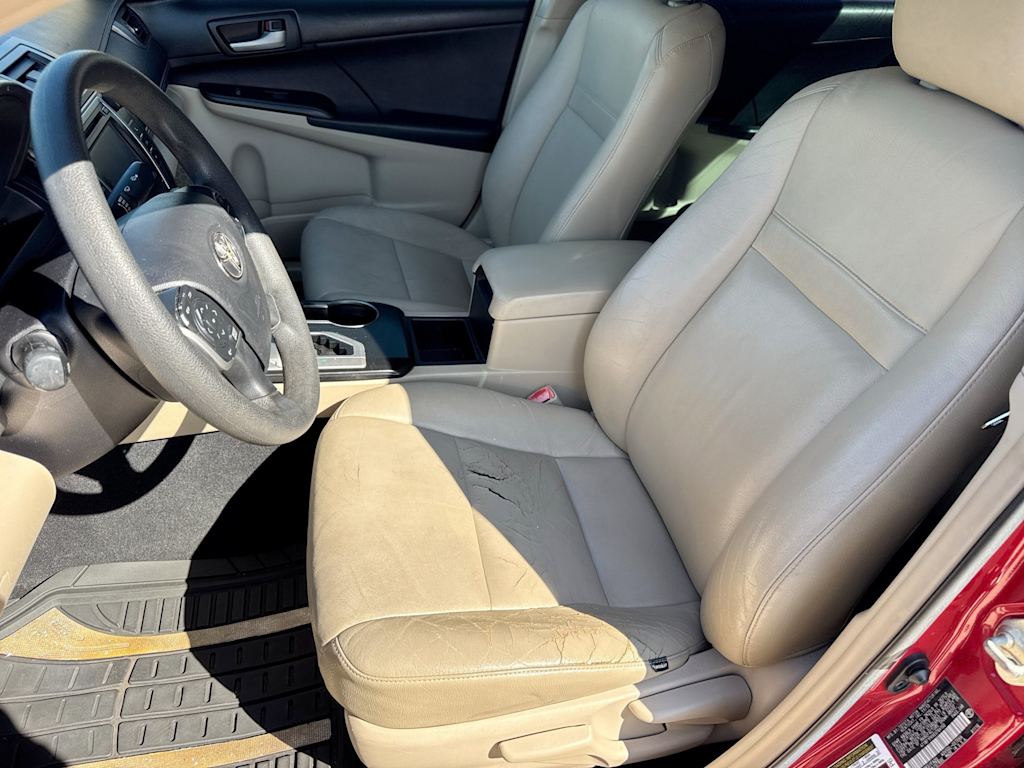 Thumbnail: 2014 Toyota Camry - 9