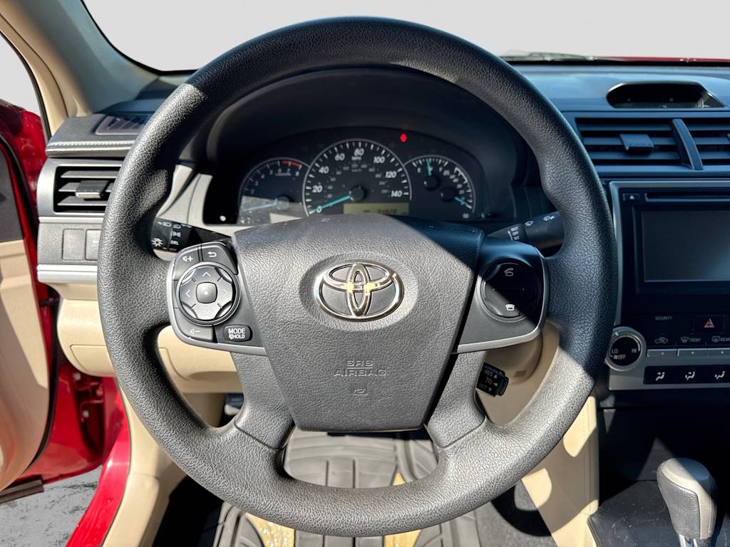 Thumbnail: 2014 Toyota Camry - 12