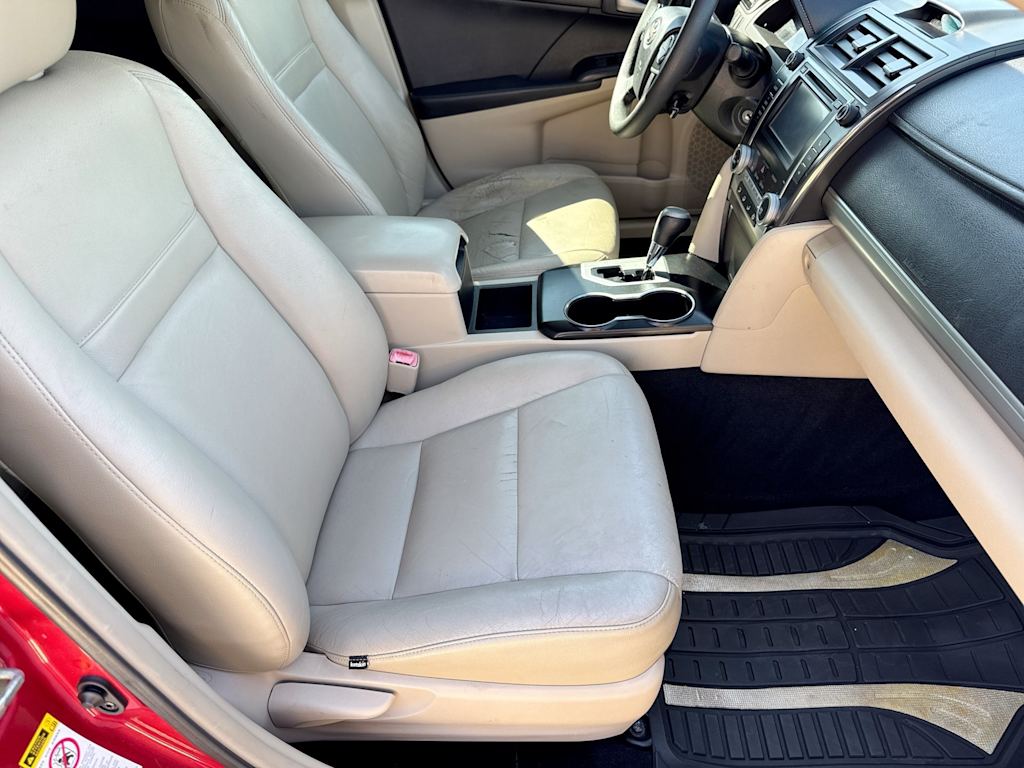 Thumbnail: 2014 Toyota Camry - 26