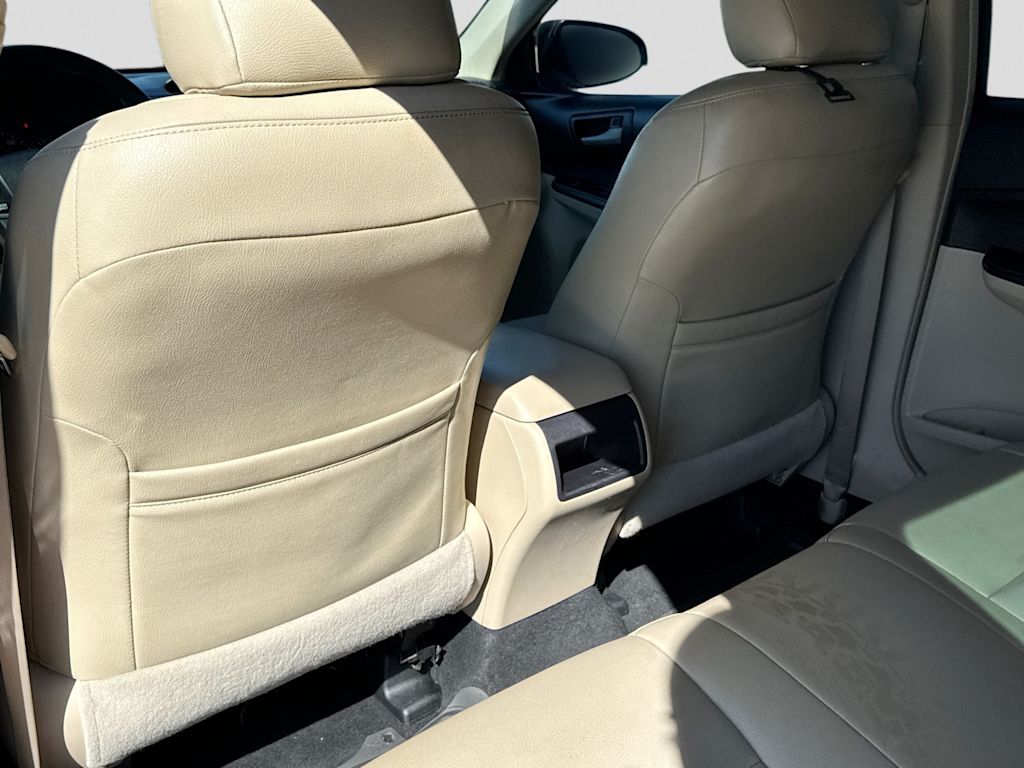 Thumbnail: 2014 Toyota Camry - 10