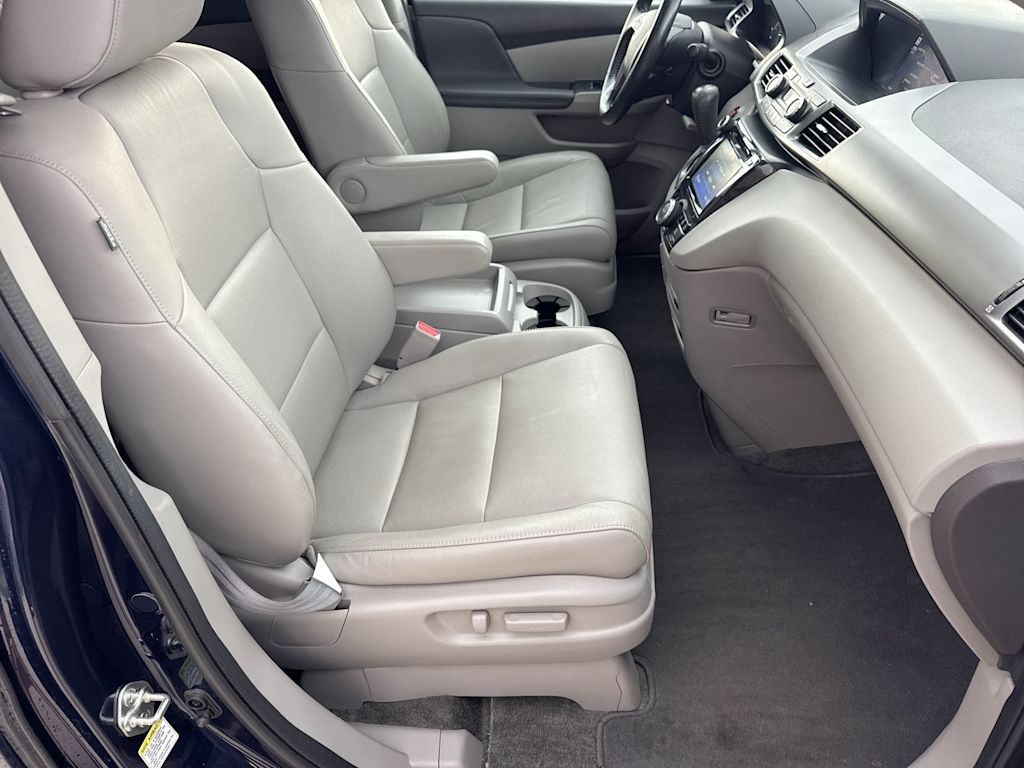 Thumbnail: 2017 Honda Odyssey - 30