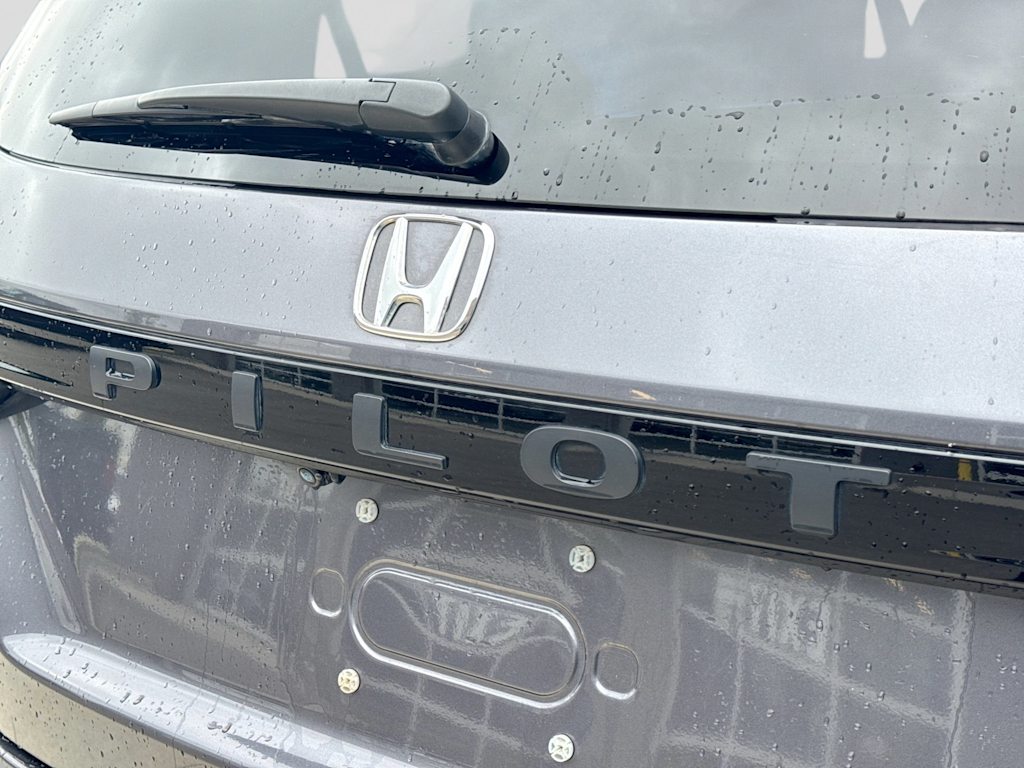 Thumbnail: 2023 Honda Pilot - 24