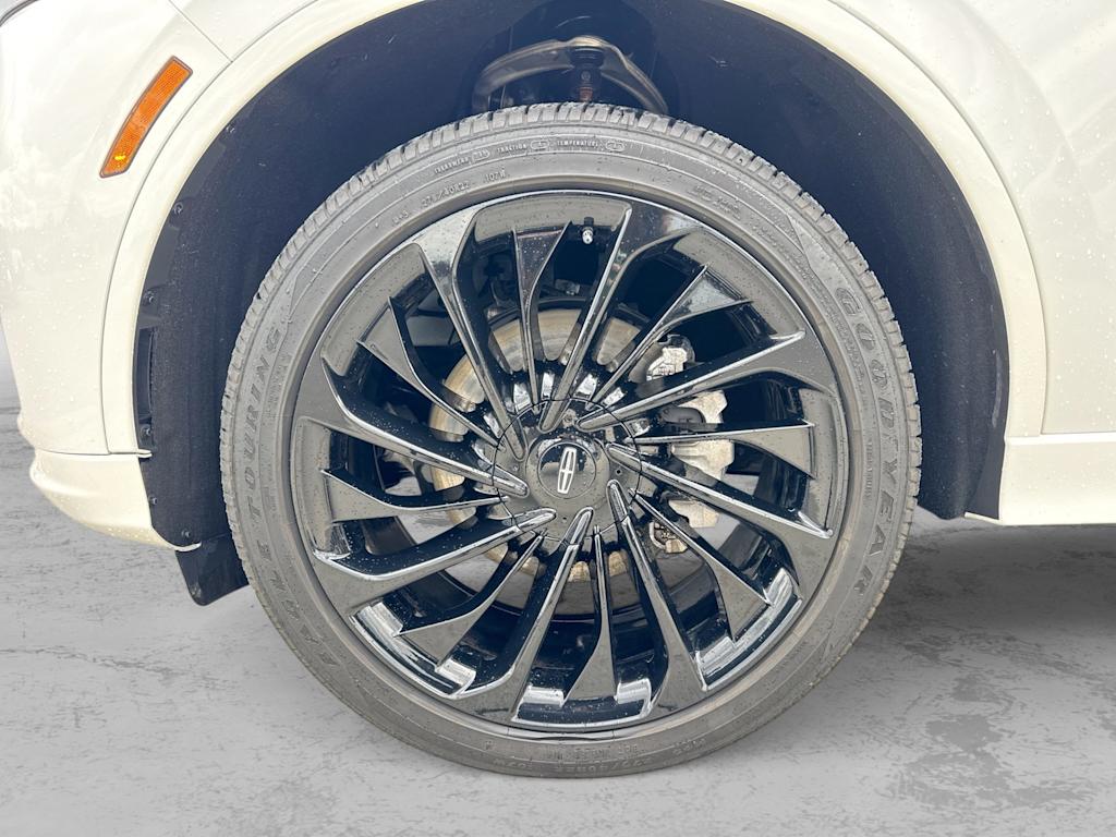 Thumbnail: 2025 Lincoln Aviator - 8