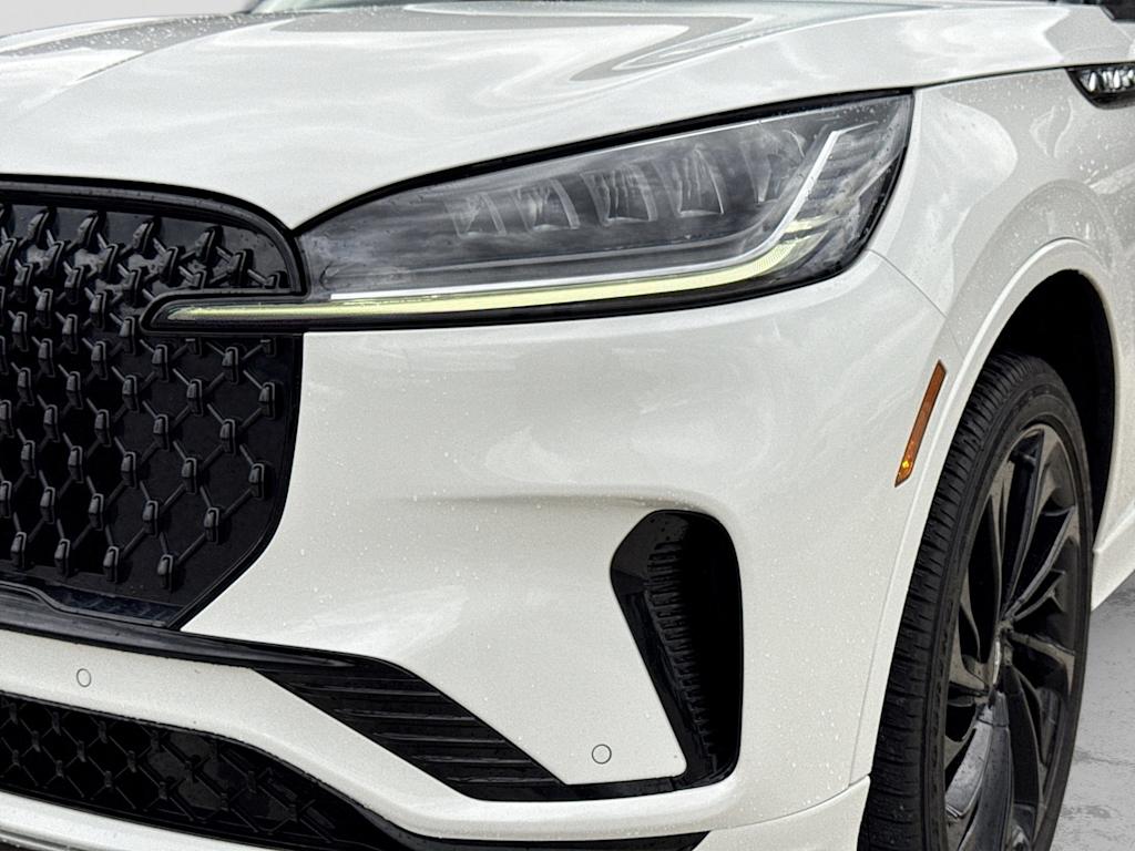 Thumbnail: 2025 Lincoln Aviator - 23