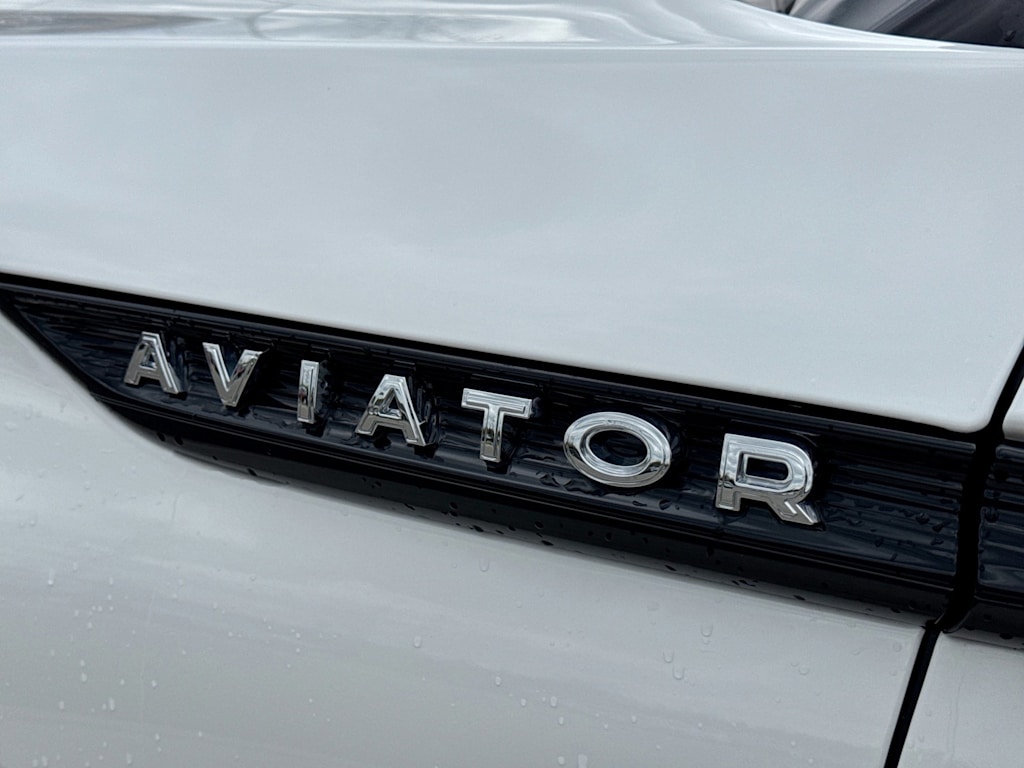 Thumbnail: 2025 Lincoln Aviator - 24