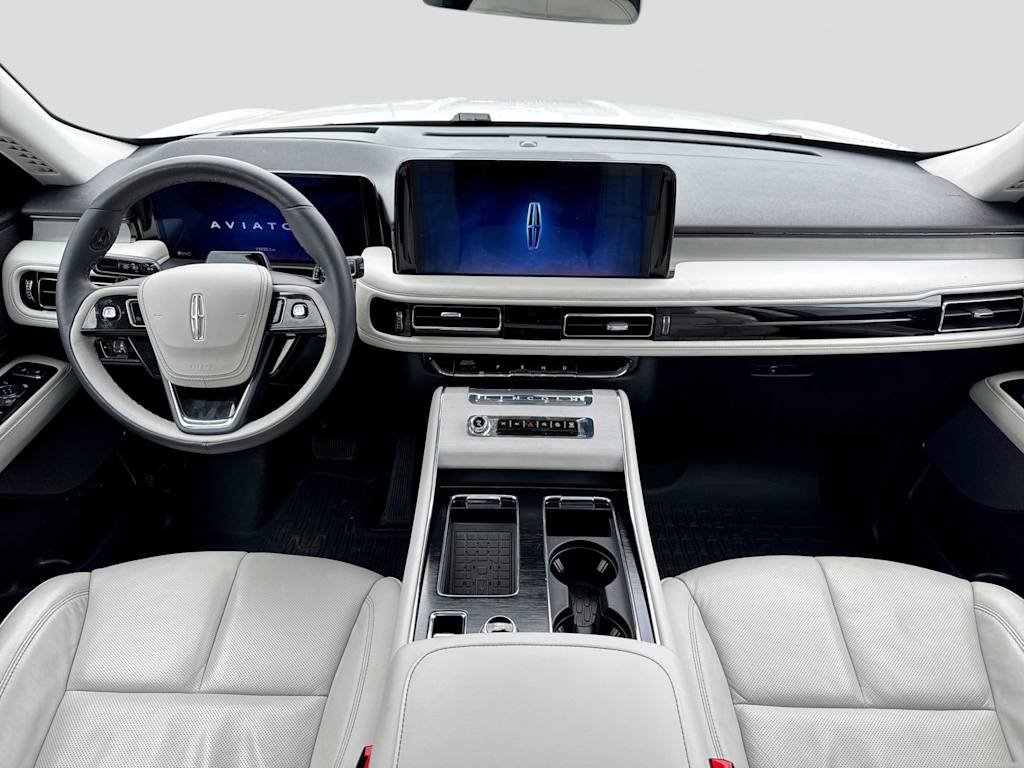 Thumbnail: 2025 Lincoln Aviator - 9