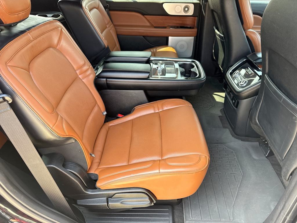 Thumbnail: 2019 Lincoln Navigator - 27