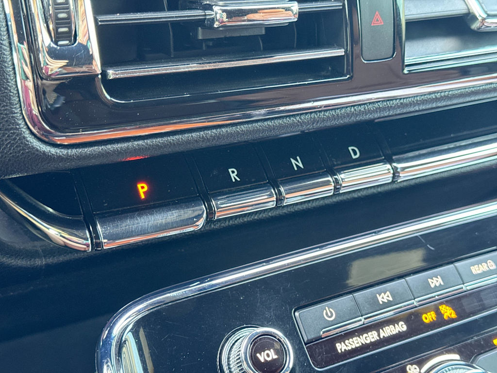 Thumbnail: 2019 Lincoln Navigator - 37
