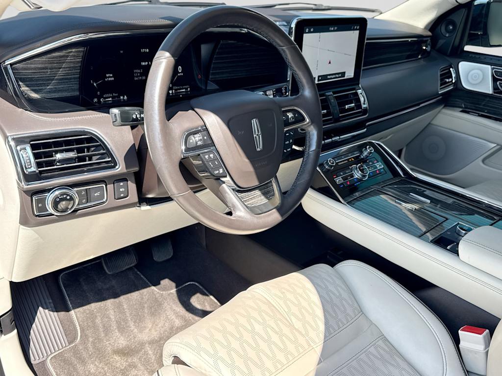 Thumbnail: 2021 Lincoln Navigator - 2