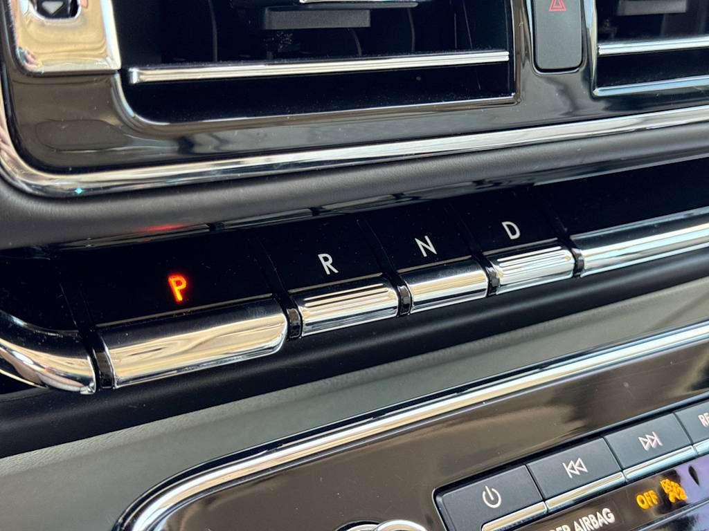 Thumbnail: 2021 Lincoln Navigator - 37