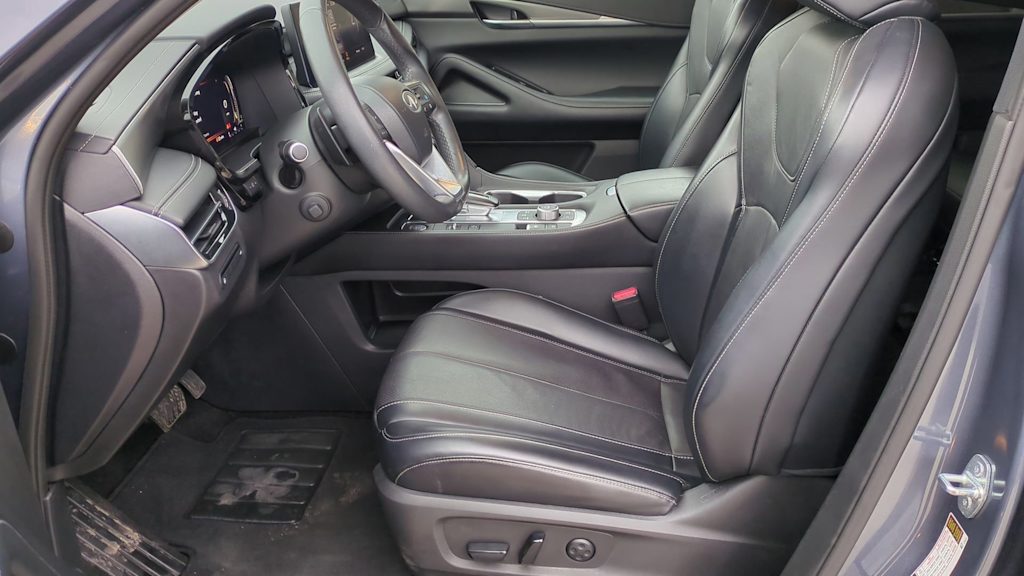 Thumbnail: 2023 INFINITI QX60 - 10