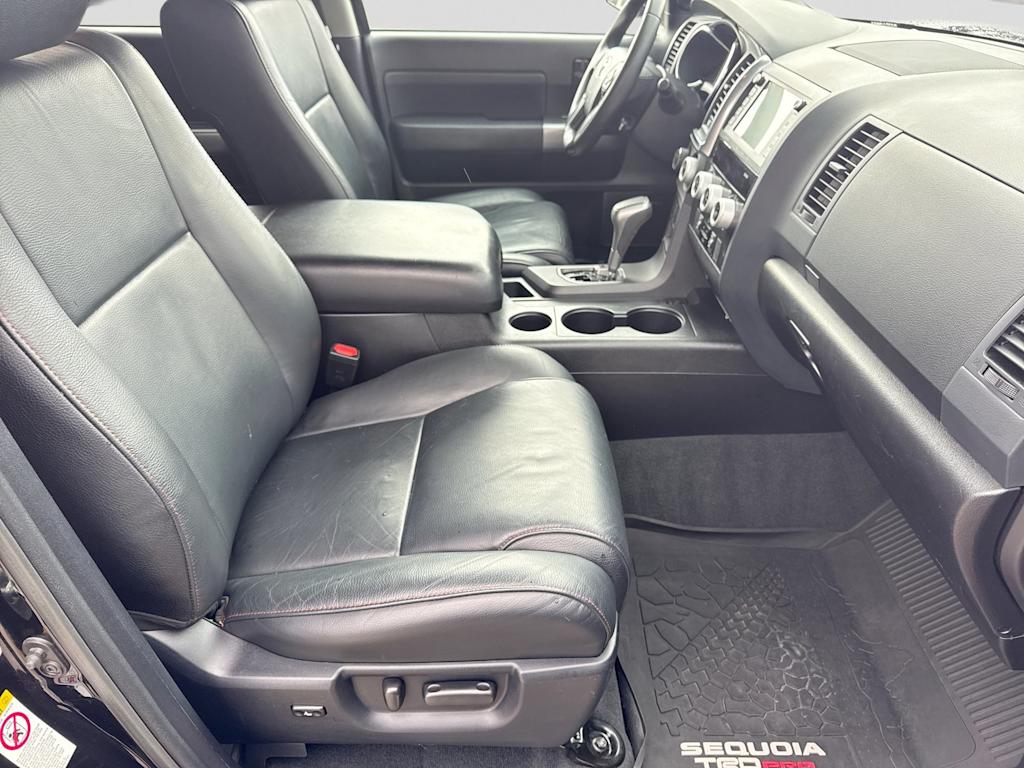 Thumbnail: 2020 Toyota Sequoia - 30