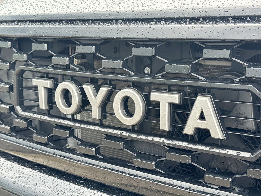 Thumbnail: 2020 Toyota Sequoia - 5